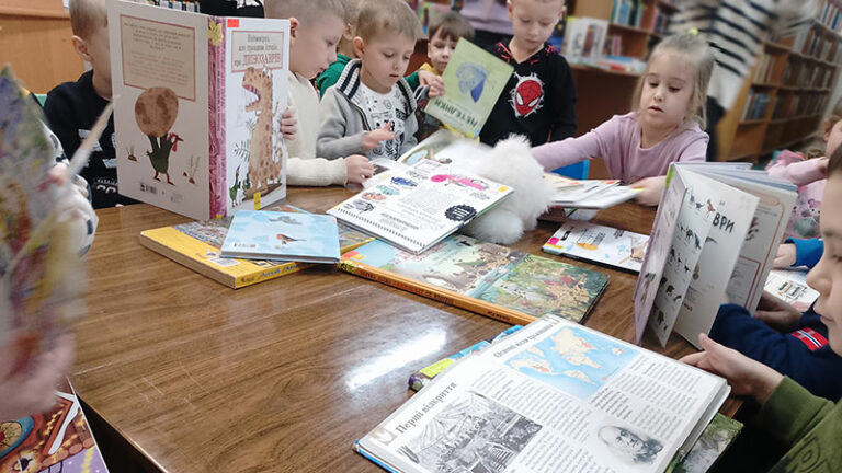 Діти в ІнтерСвіті книжкових відкриттів!