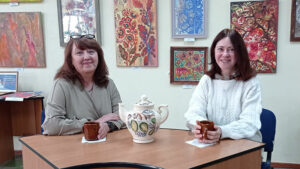 Детальніше про статтю Мить, що розгортається у колір: мистецька зустріч із Зоряною Дашко