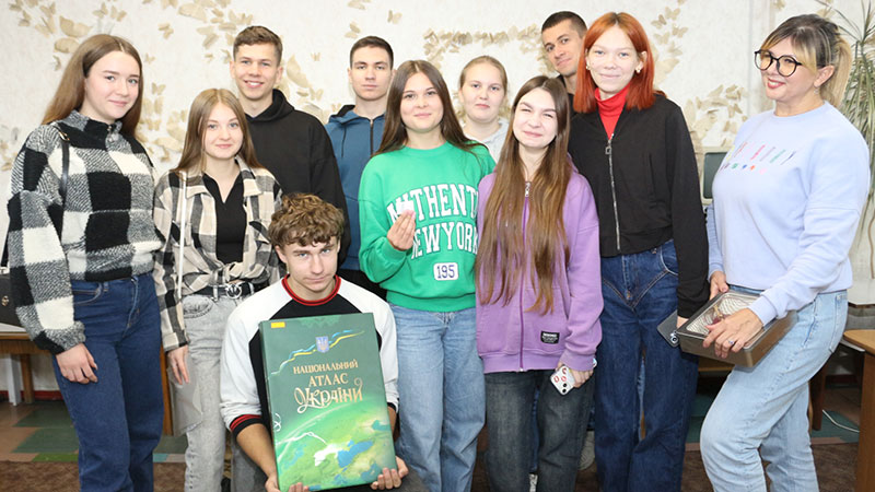 Ви зараз переглядаєте Квест-екскурсія «У пошуках бібліотечних скарбів»