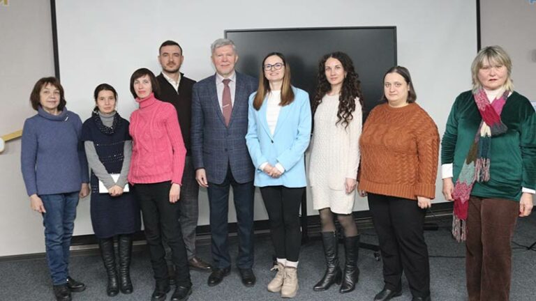 Ще один крок до присудження Обласної літературної премії імені Євгена Маланюка: підсумки публічного обговорення