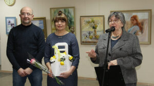 Детальніше про статтю Весна, наповнена любов’ю: у Кропивницькому відкрили виставку подружжя Демиденків