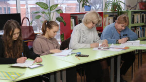 Детальніше про статтю Всесвіт наших звичок: зустрічі польського клубу тривають