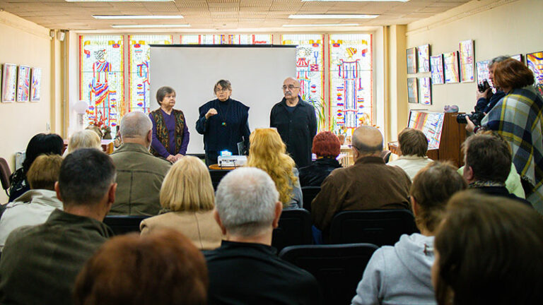 Більше ніж реальність: концептуальна подорож фотосвітом Юрія Лебедєва