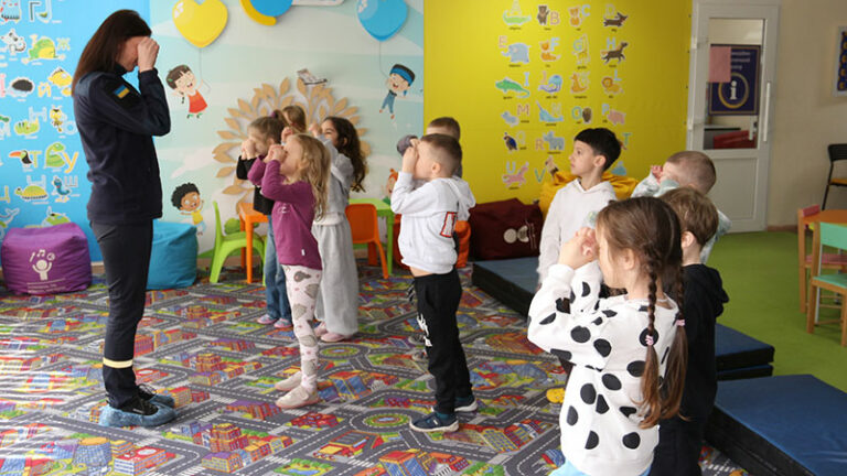 Не підходь, не чіпай, телефонуй 101