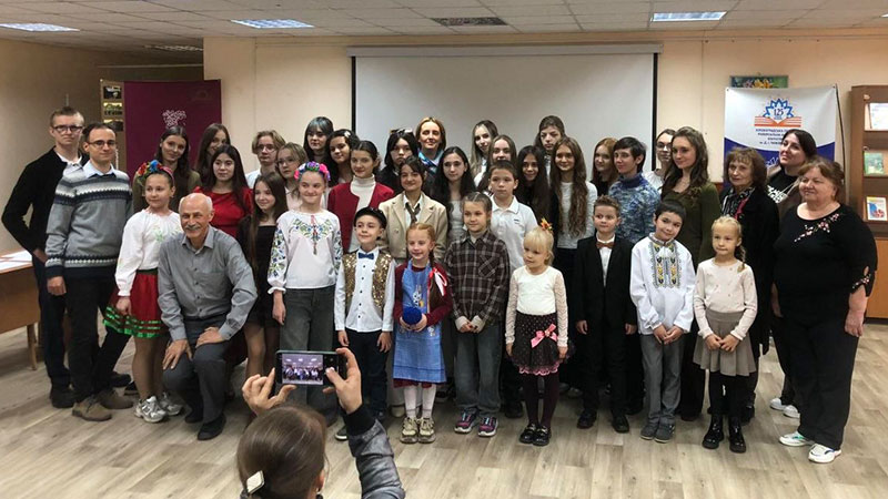 Ви зараз переглядаєте Польська поезія звучала в Бібліотеці Дмитра Чижевського
